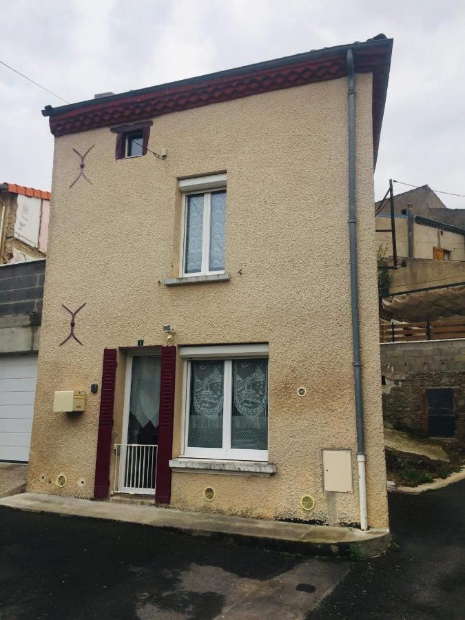 Petite Maison Au Coeur De L Auvergne Jumeaux Kültér fotó